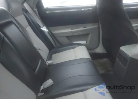 2007 Chrysler 300 Touring из США, поврежденный, VIN 2C3KA53G57H700084